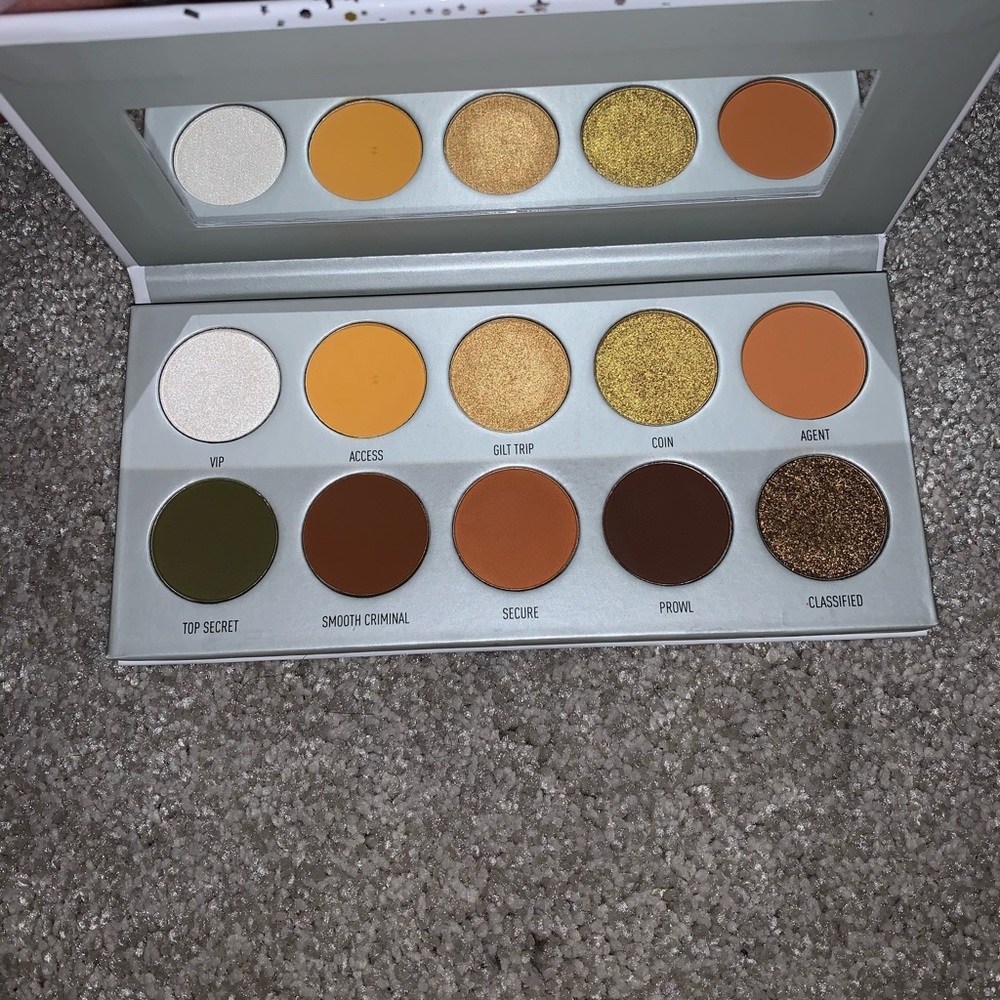 JACKYN HILL X MORPHE ARMED AND GORGEOUS PALETTE